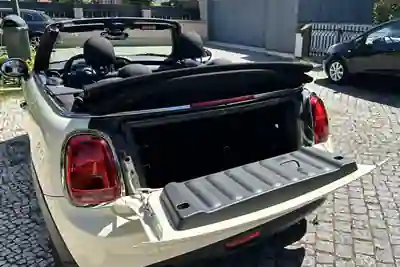 MINI Cooper 2018 - 18500 EUR, 48000 km - AUTO.MOTO.pt - 48000km - foto 8 de 28
