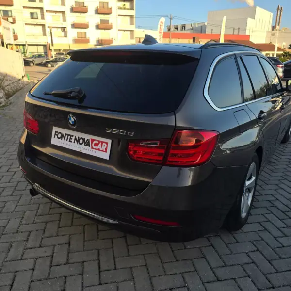 BMW 320 2014 - 16950 EUR, 149965 km - 149965km - foto 11 de 24