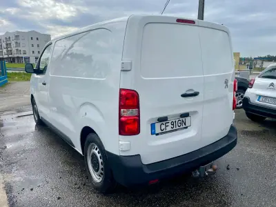 Peugeot Expert 1.5 BlueHdi L2H1 Pro Standard 2019 - 16750 EUR, 141859 km - AUTO.MOTO.pt - 141859km - foto 6 de 18