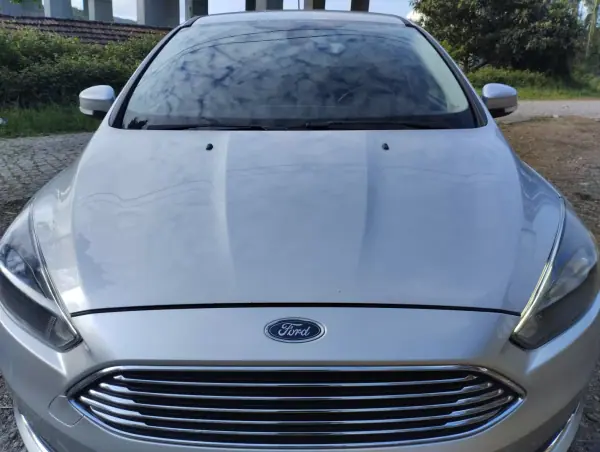 Ford Focus 2018 - 9999 EUR, 160000 km - AUTO.MOTO.pt - 160000km - foto 11 de 30