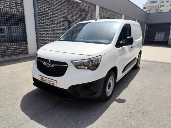 Opel COMBO 2019 - 11980 EUR, 162000 km - AUTO.MOTO.pt - 162000km - foto 5 de 21