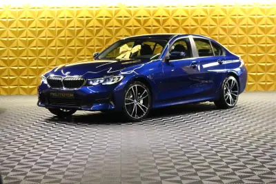 BMW 330e 2019 - 106000km