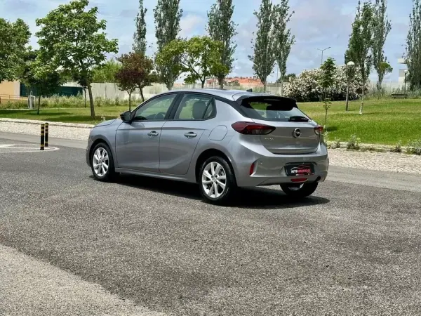 Opel Corsa 2021 - 12390 EUR, 90000 km - AUTO.MOTO.pt - 90000km - foto 40 de 43