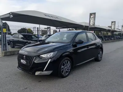 Peugeot 208 2022 — foto 3 de 36