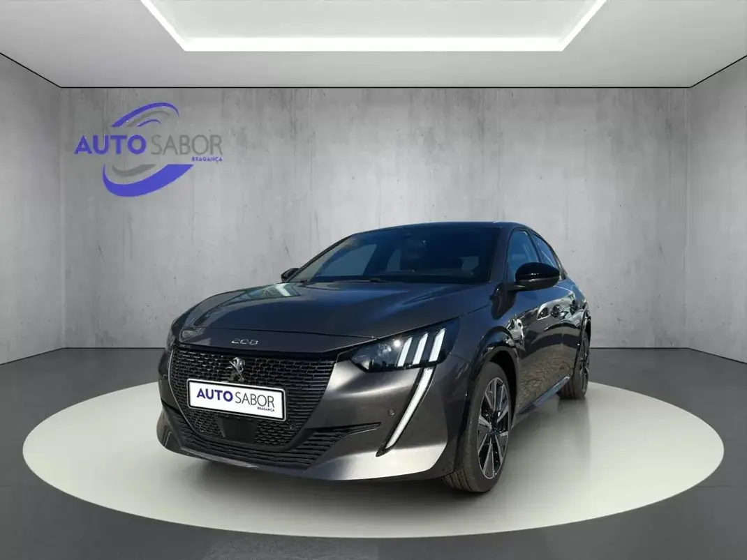 Peugeot 208 2020 - 19450 EUR, 45250 km - AUTO.MOTO.pt - 45250km - foto 1 de 12