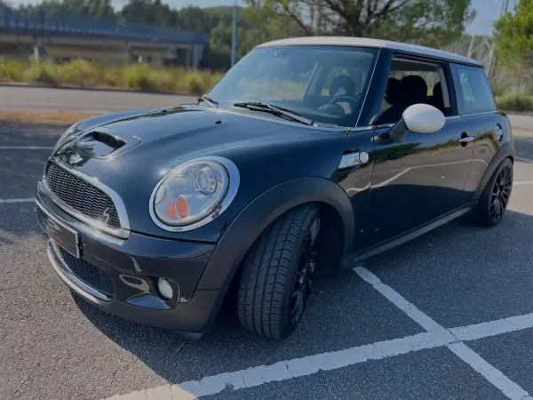 MINI Cooper S 2009 - 12950 EUR, 168000 km - 168000km - foto 3 de 11