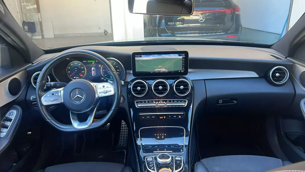 Mercedes-Benz C 300 2020 - 22480 EUR, 190000 km - AUTO.MOTO.pt - 190000km - foto 2 de 12