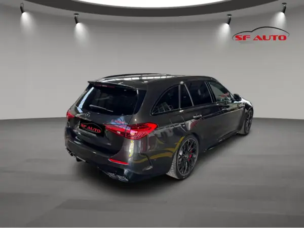 Mercedes-Benz C 63 AMG 2024 - 125000 EUR, 3456 km - AUTO.MOTO.pt - 3456km - foto 8 de 23