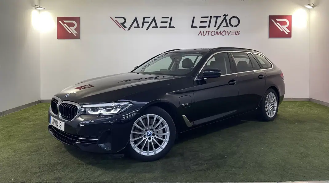 BMW 520 2022 - 34500 EUR, 38000 km - AUTO.MOTO.pt - 38000km - foto 13 de 40