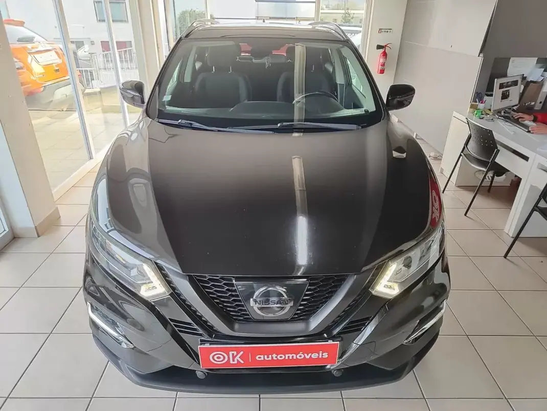 Nissan Qashqai 2017 - 15750 EUR, 155200 km - AUTO.MOTO.pt - 155200km - foto 4 de 37