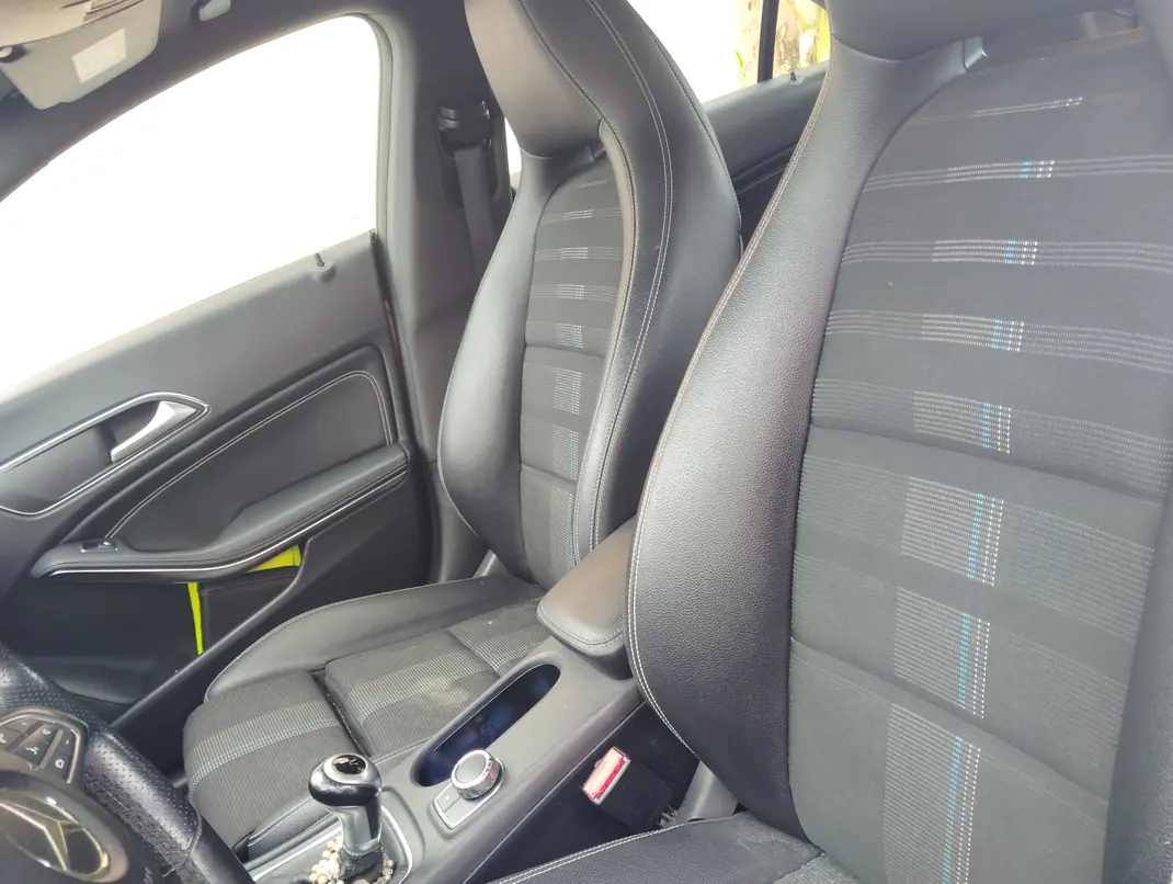 Mercedes-Benz CLA 180 2017 - 15000 EUR, 165000 km - 165000km - foto 7 de 8