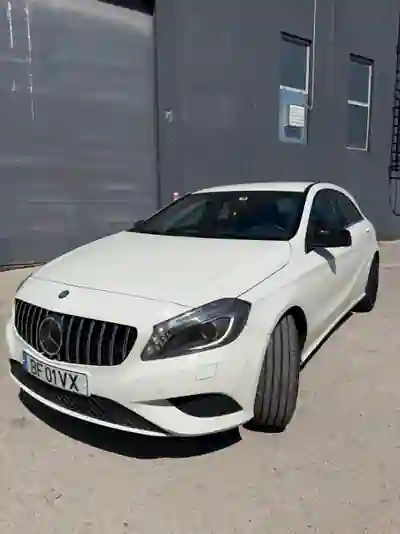Mercedes-Benz A 180 2014 - 12950 EUR, 204000 km - foto 1 de 10