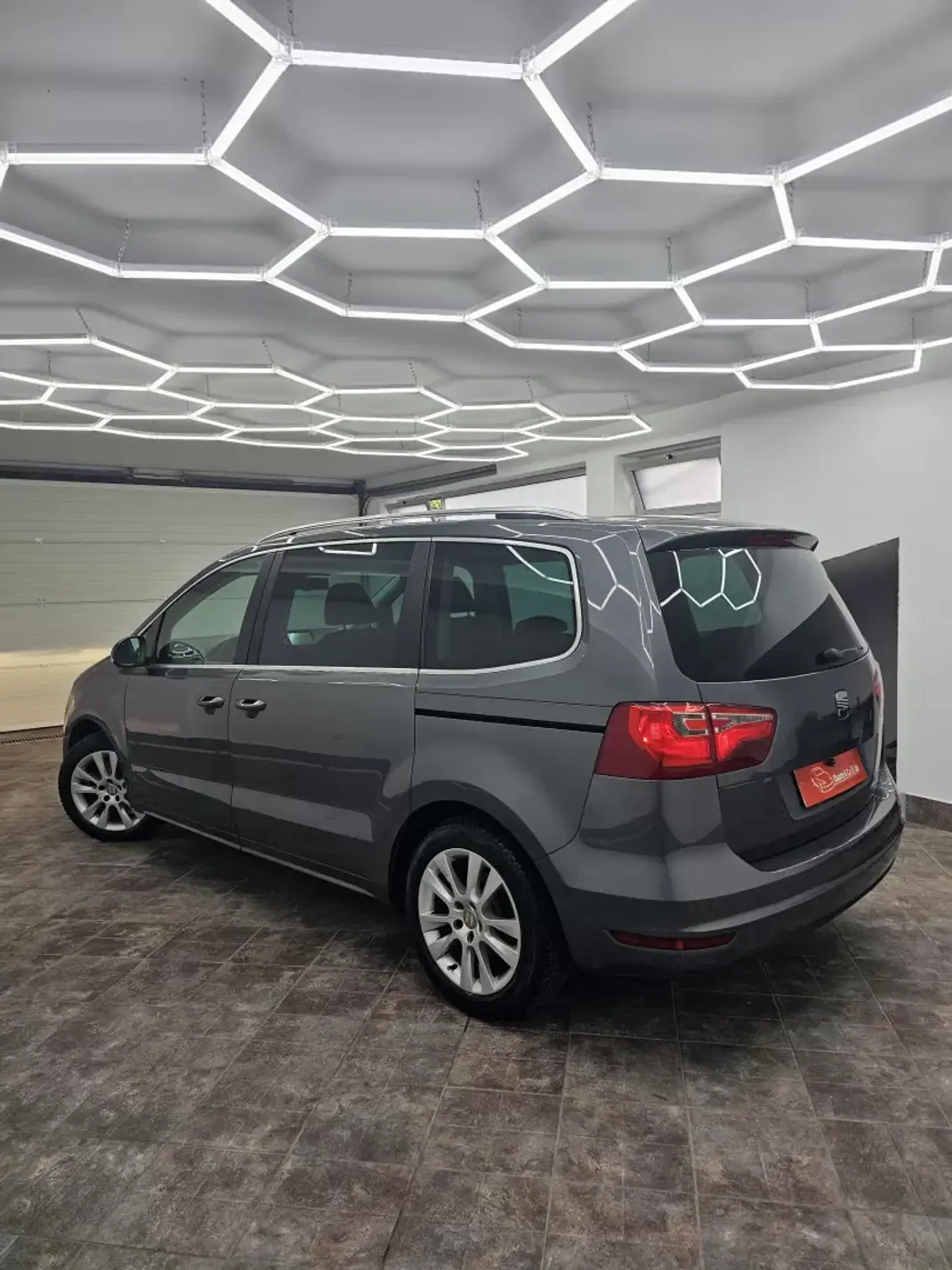 SEAT Alhambra 2011 - 12650 EUR, 216141 km - AUTO.MOTO.pt - 216141km - foto 30 de 51