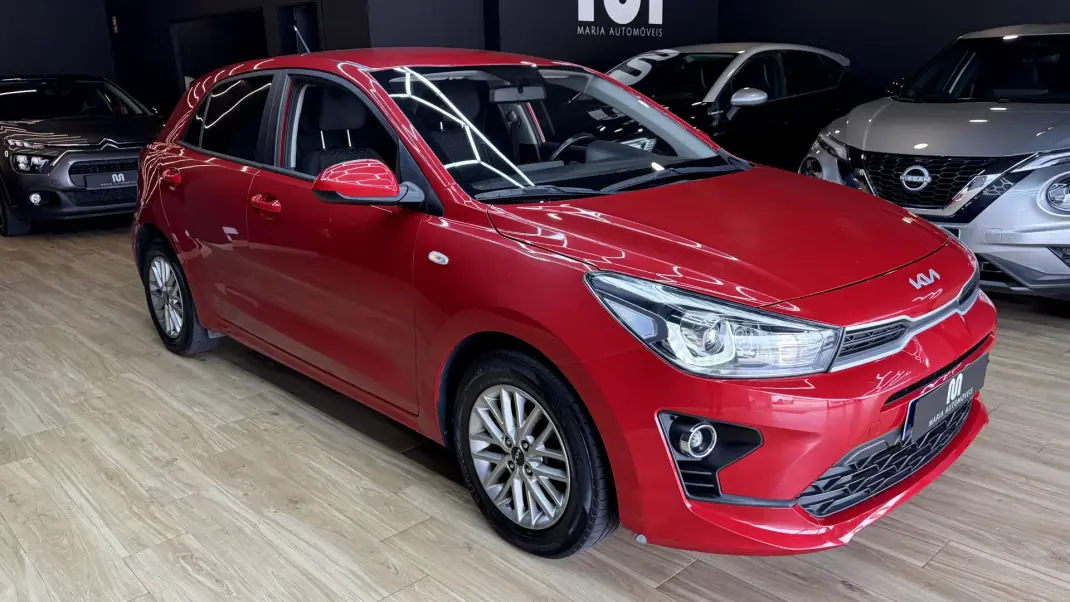 Kia Rio 2023 - 15470 EUR, 65000 km - AUTO.MOTO.pt - 65000km - foto 1 de 36