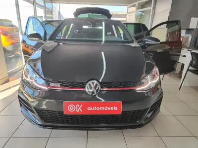 Volkswagen Golf 2018 - 26750 EUR, 99000 km - AUTO.MOTO.pt - 99000km - foto 21 de 39