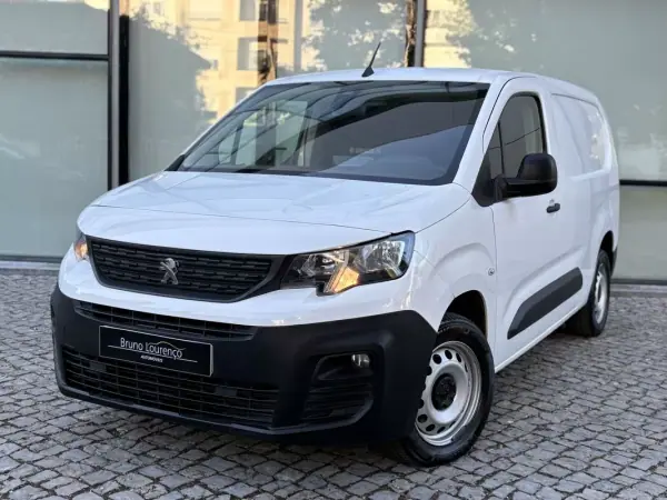 Peugeot Partner 1.5 BLUEHDI L2 Longa IVA Dedutível 2020 - 12500 EUR, 156592 km - AUTO.MOTO.pt - 156592km - foto 2 de 18