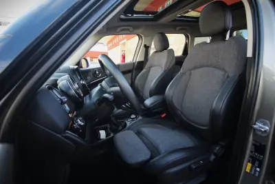MINI Countryman 2018 - 17990 EUR, 177000 km - 177000km - foto 11 de 31