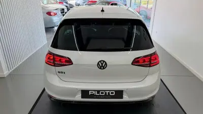 Volkswagen Golf 2013 - 20990 EUR, 163534 km - AUTO.MOTO.pt - 163534km - foto 19 de 22