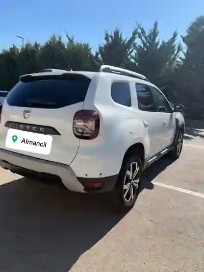 Dacia Duster 2022 - 11000 EUR, 253300 km - 253300km - foto 4 de 8