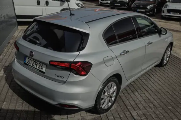Fiat Tipo 2019 - 11880 EUR, 100620 km - AUTO.MOTO.pt - 100620km - foto 22 de 22