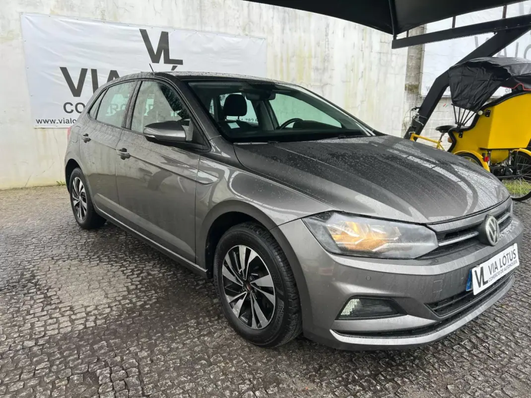Volkswagen Polo 2018 - 12500 EUR, 98000 km - AUTO.MOTO.pt - 98000km - foto 3 de 10
