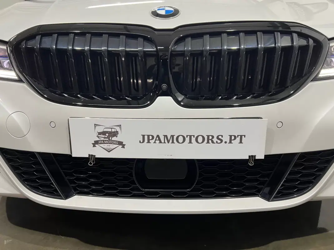 BMW 330 2020 - 39900 EUR, 64000 km - AUTO.MOTO.pt - 64000km - foto 45 de 51