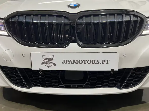 BMW 330 2020 - 36900 EUR, 64000 km - AUTO.MOTO.pt - 64000km - foto 45 de 51