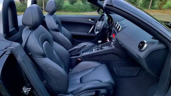 Audi TT Roadster 2011 - 19500 EUR, 52000 km - AUTO.MOTO.pt - 52000km - foto 11 de 20