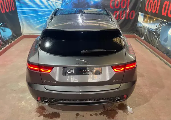 Jaguar E-Pace 2018 - 20899 EUR, 129000 km - 129000km - foto 13 de 48