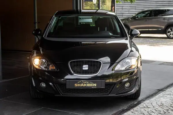 SEAT Leon 2013 - 9900 EUR, 197939 km - AUTO.MOTO.pt - 197939km - foto 7 de 39