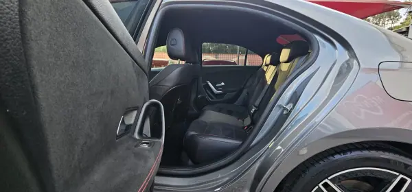 Mercedes-Benz A 180 Limousine 2019 - 26500 EUR, 154000 km - AUTO.MOTO.pt - 154000km - foto 31 de 31