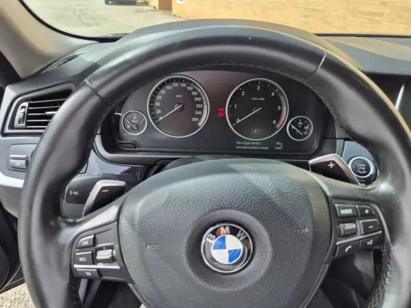 BMW 520 2017 - 20480 EUR, 135000 km - AUTO.MOTO.pt - 135000km - foto 7 de 13
