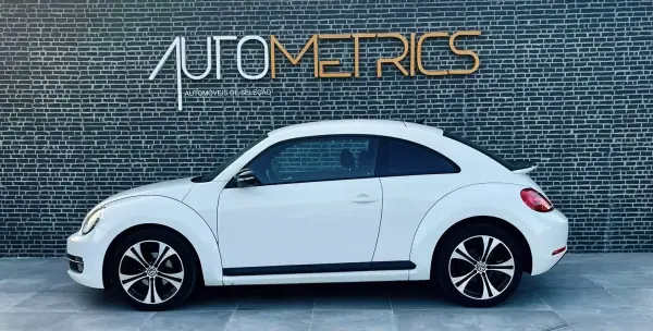 Volkswagen New Beetle 2012 - 10900 EUR, 229000 km - AUTO.MOTO.pt - 229000km - foto 6 de 14