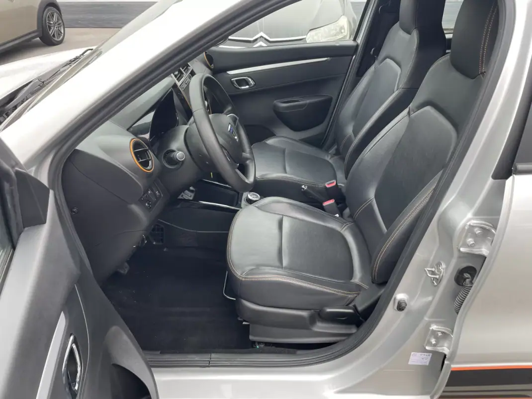 Dacia Spring 2021 - 10850 EUR, 17296 km - AUTO.MOTO.pt - 17296km - foto 28 de 32