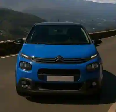 Citroën C3 2018 - 7950 EUR, 110000 km - AUTO.MOTO.pt - 110000km - foto 2 de 8