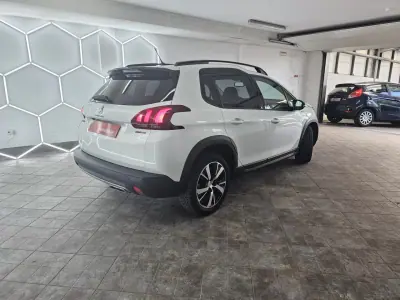 Peugeot 2008 2019 - 12850 EUR, 138694 km - AUTO.MOTO.pt - 138694km - foto 16 de 35