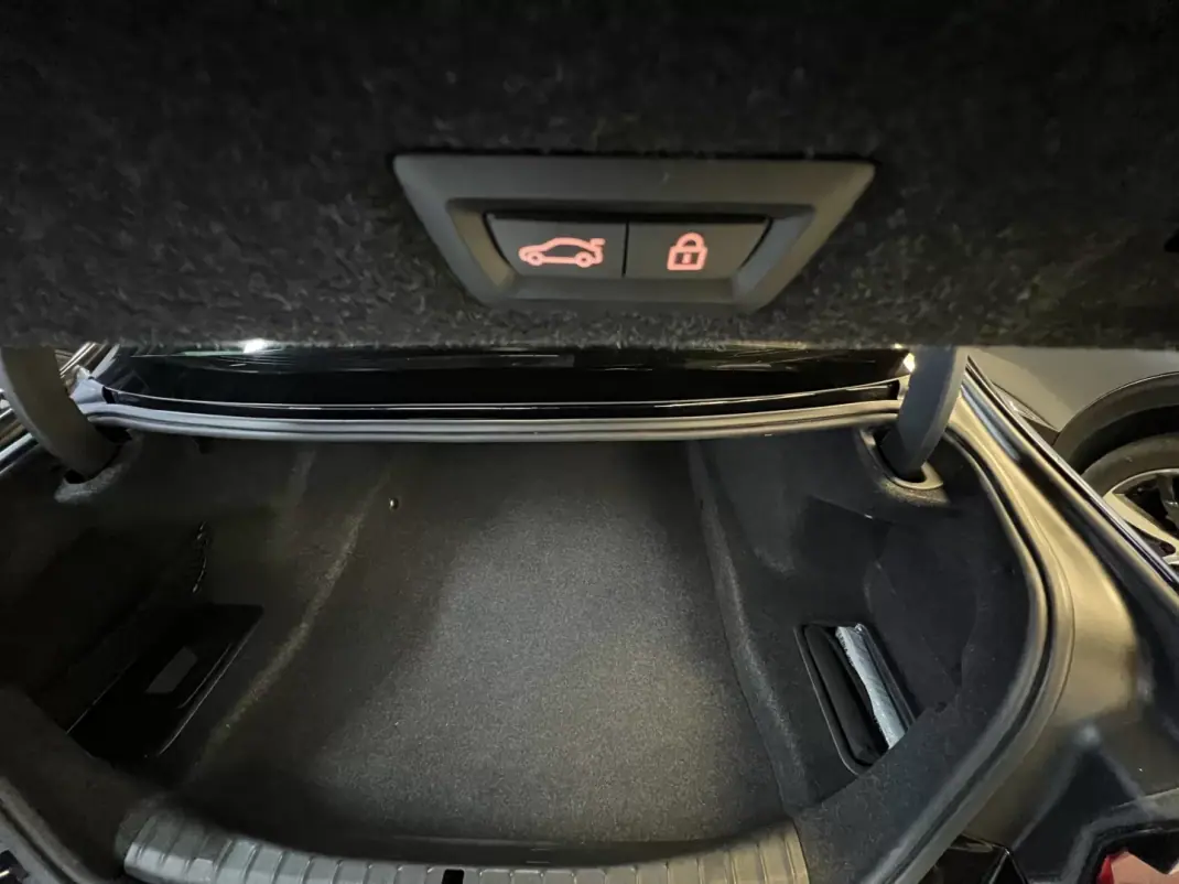 BMW M5 2019 - 87990 EUR, 80000 km - AUTO.MOTO.pt - 80000km - foto 58 de 59