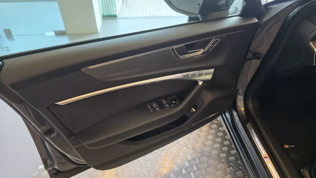 Audi A6 Avant 2019 - 37900 EUR, 139748 km - 139748km - foto 37 de 66