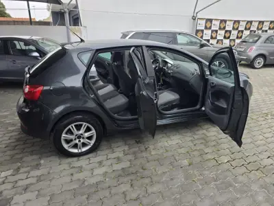 SEAT Ibiza 2008 - 6900 EUR, 166797 km - AUTO.MOTO.pt - 166797km - foto 11 de 14