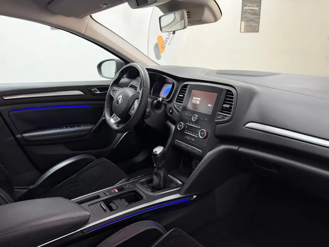 Renault Mégane 2017 - 11990 EUR, 102000 km - 102000km - foto 12 de 32