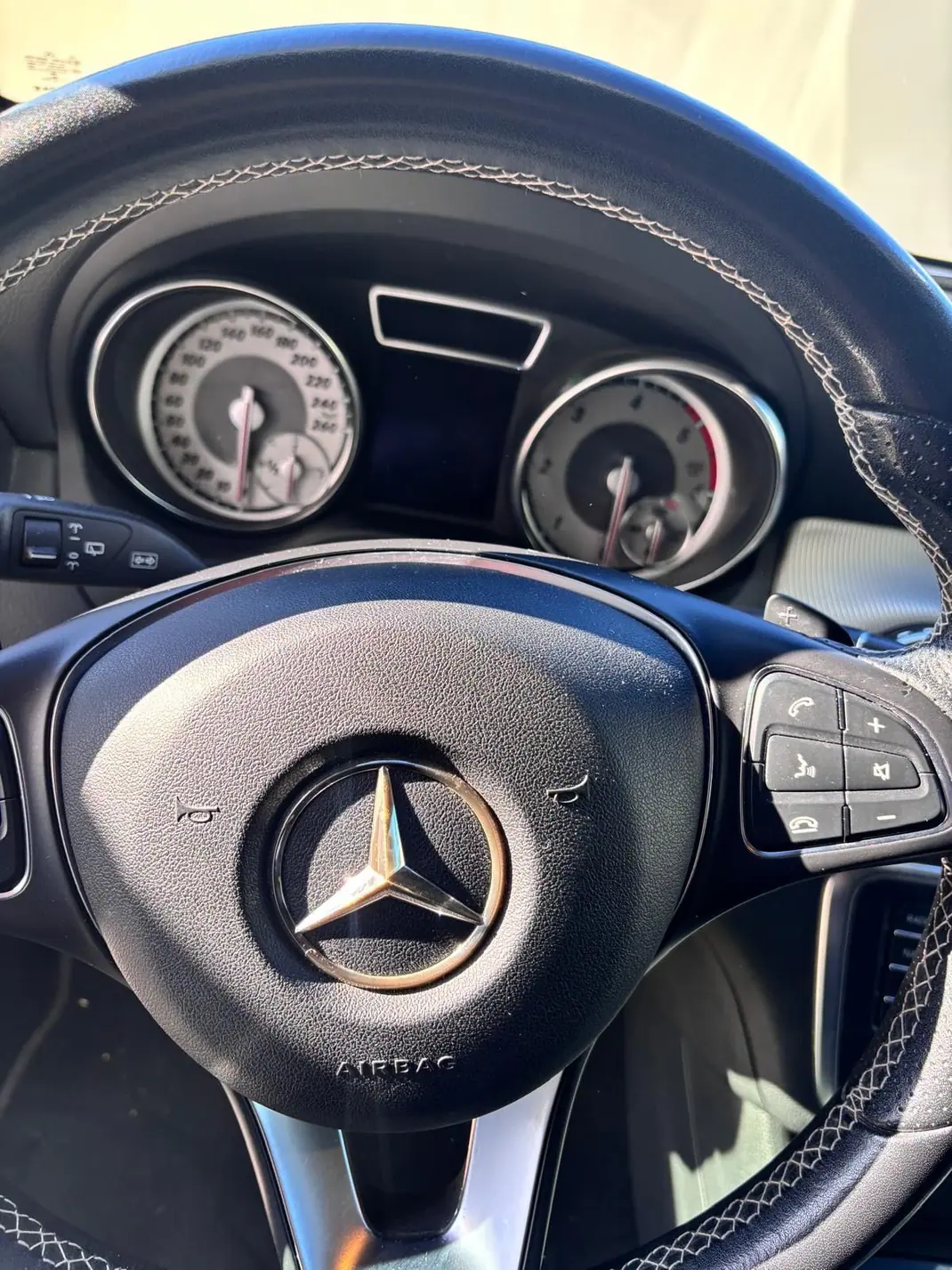 Mercedes-Benz GLA 180 2017 - 19500 EUR, 112000 km - 112000km - foto 11 de 14