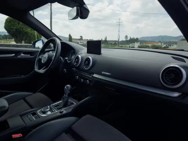 Audi A3 Sportback 2017 - 18990 EUR, 164000 km - AUTO.MOTO.pt - 164000km - foto 33 de 33