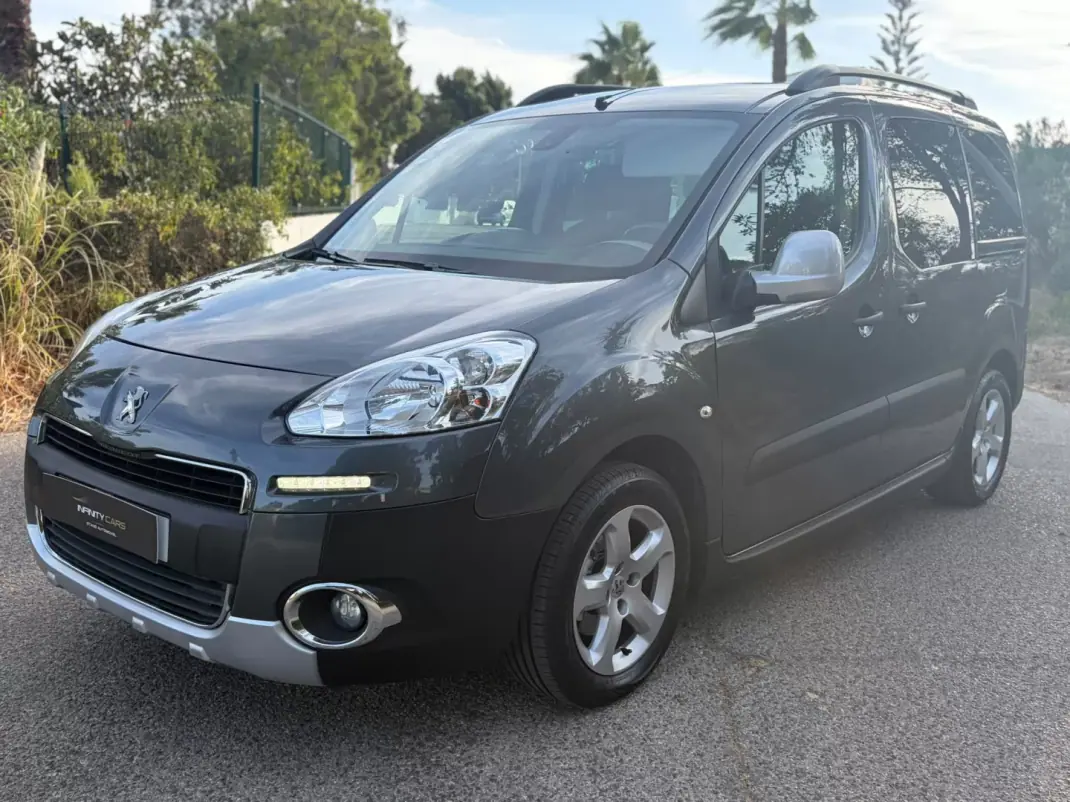 Peugeot Partner 2014 - 11999 EUR, 150000 km - 150000km - foto 7 de 20