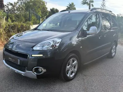 Peugeot Partner 2014 - 11999 EUR, 150000 km - 150000km - foto 7 de 20