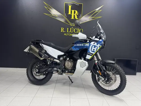 Husqvarna Norden 901 2023 - 14000 EUR, 8407 km - AUTO.MOTO.pt - 8407km - foto 10 de 24