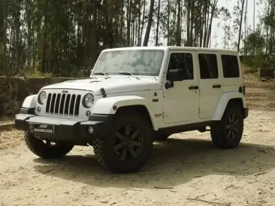 Jeep Wrangler Unlimited 2017 - 46900 EUR, 158085 km - AUTO.MOTO.pt - 158085km - foto 7 de 25