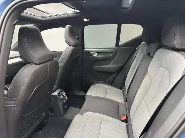Volvo XC 40 2023 - 39900 EUR, 15000 km - AUTO.MOTO.pt - 15000km - foto 17 de 61