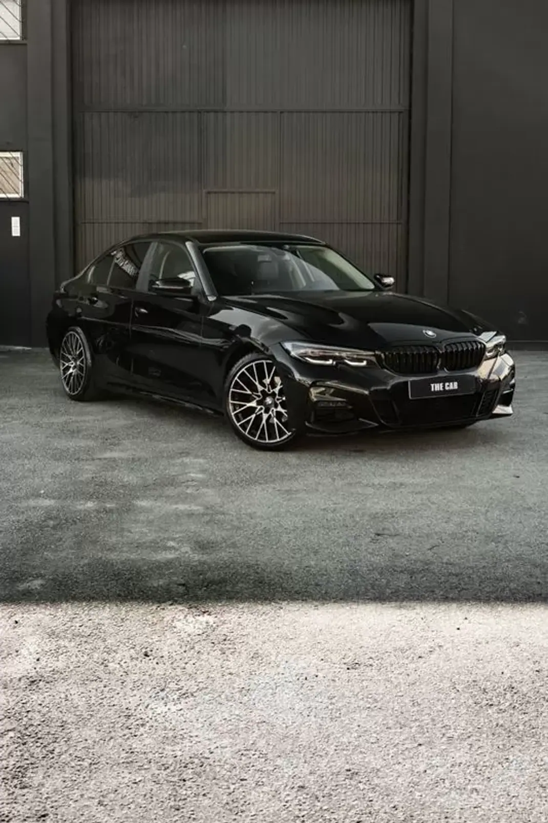 BMW 320 2019 - 27900 EUR, 112209 km - AUTO.MOTO.pt - 112209km - foto 1 de 26