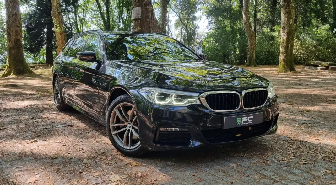 BMW 520 2019 - 31750 EUR, 130000 km - AUTO.MOTO.pt - 130000km - foto 1 de 25