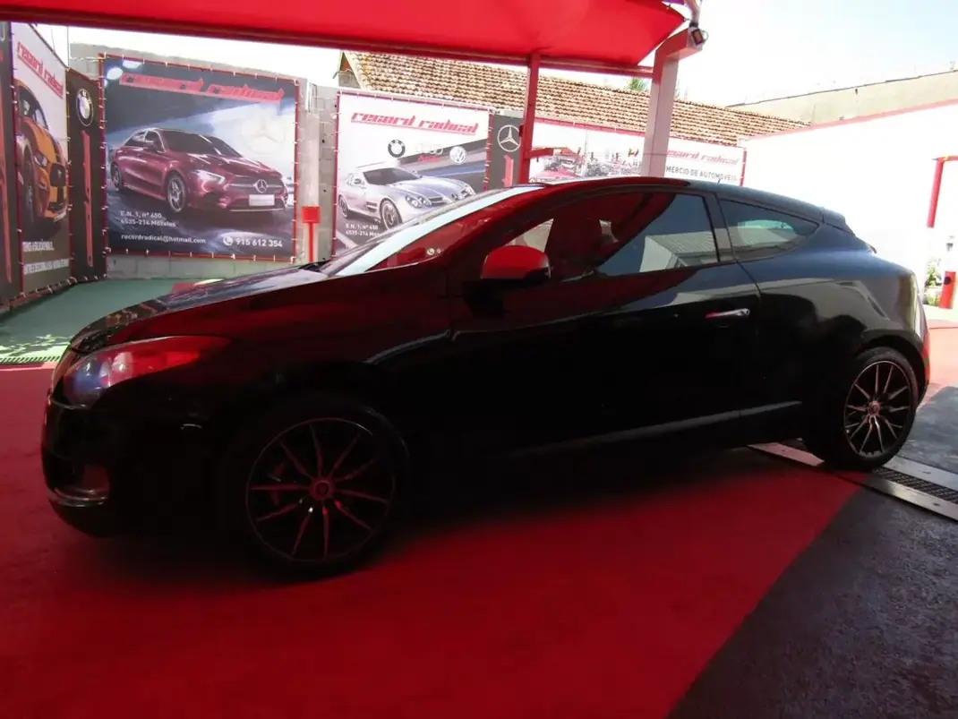 Renault Mégane Coupe 2010 - 9949 EUR, 225100 km - 225100km - foto 35 de 41